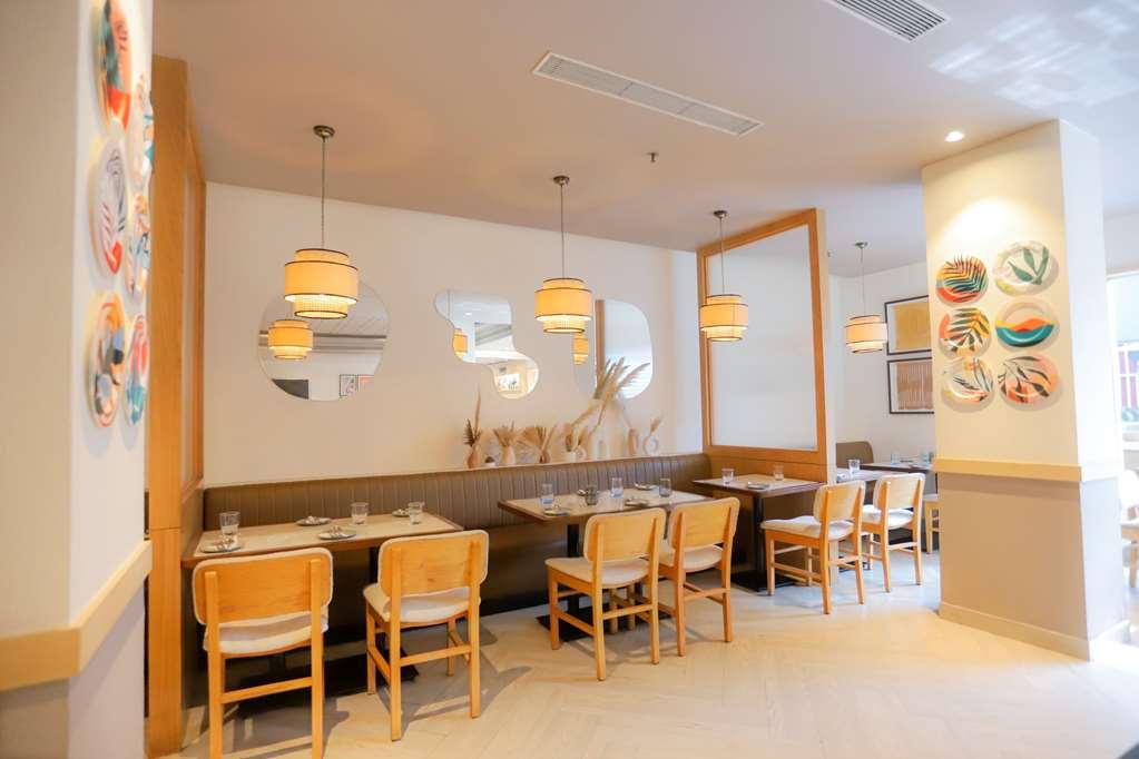 新德里拉吉帕特纳加尔丽柏酒店 餐厅 照片