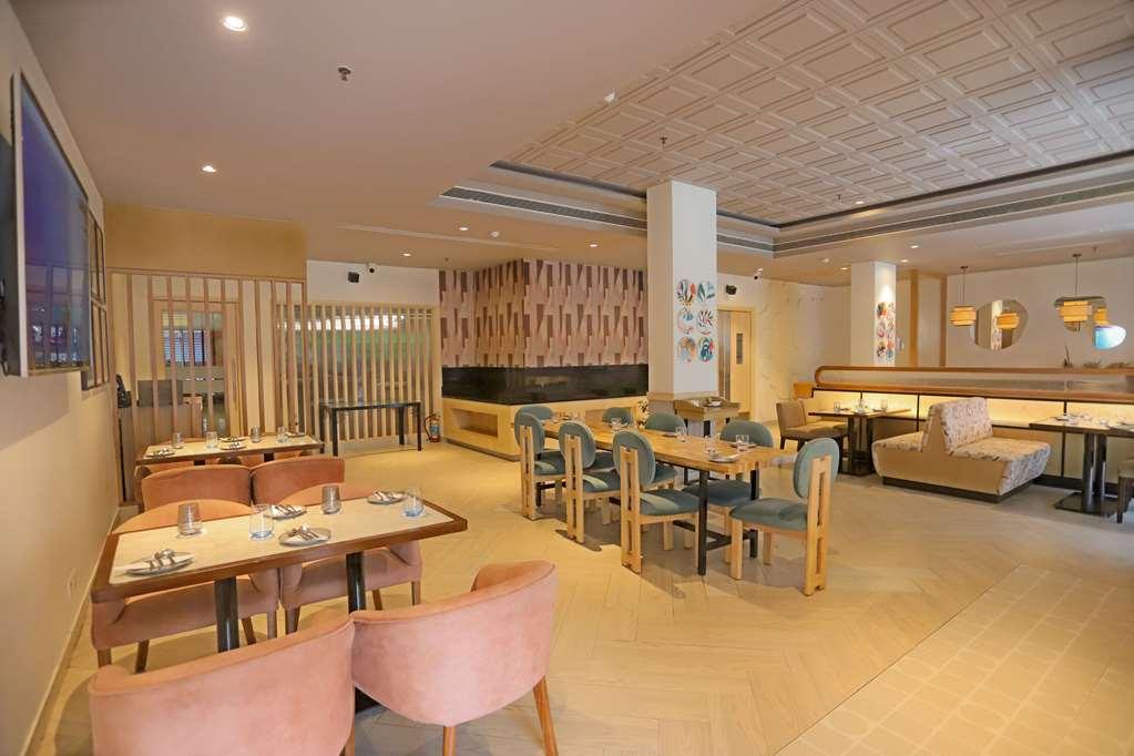 新德里拉吉帕特纳加尔丽柏酒店 餐厅 照片